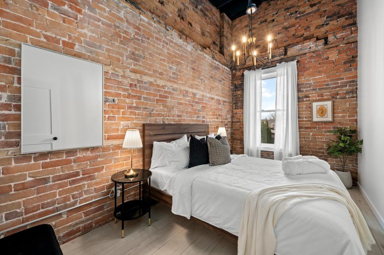 The Goodman: Front Street Flats Apartment Belleville Bagian luar foto